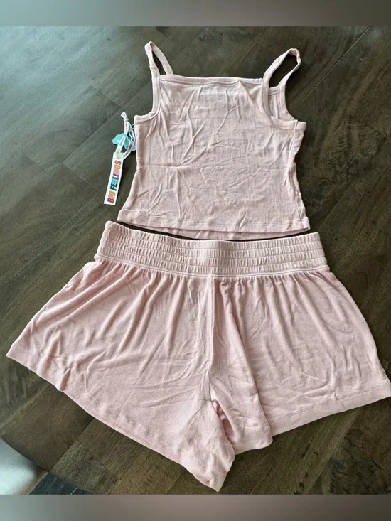 Alice + Olivia Light Pink Ribbed Tank & Short Set - Picture 2 of 2